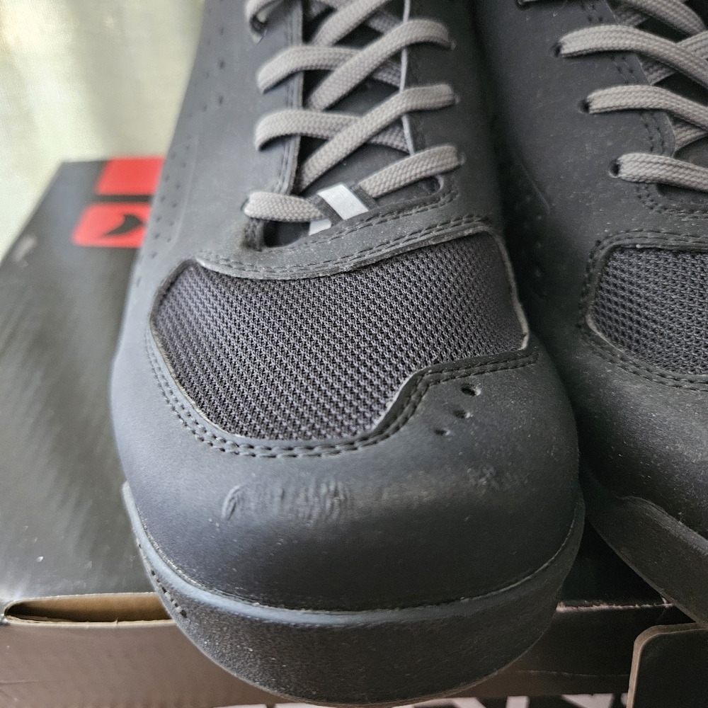 Garneau Men's Black Cycling Boots Shoes Urban Black Asphalt Cleats Echelon 11.5 - Picture 3 of 16